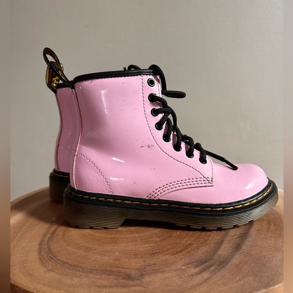 Dr. Martens | Big Kids Boots - Picture 2 of 6